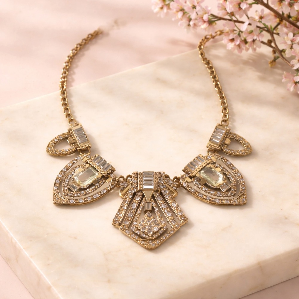 NWT Necklace from Hummingbird. Beautiful